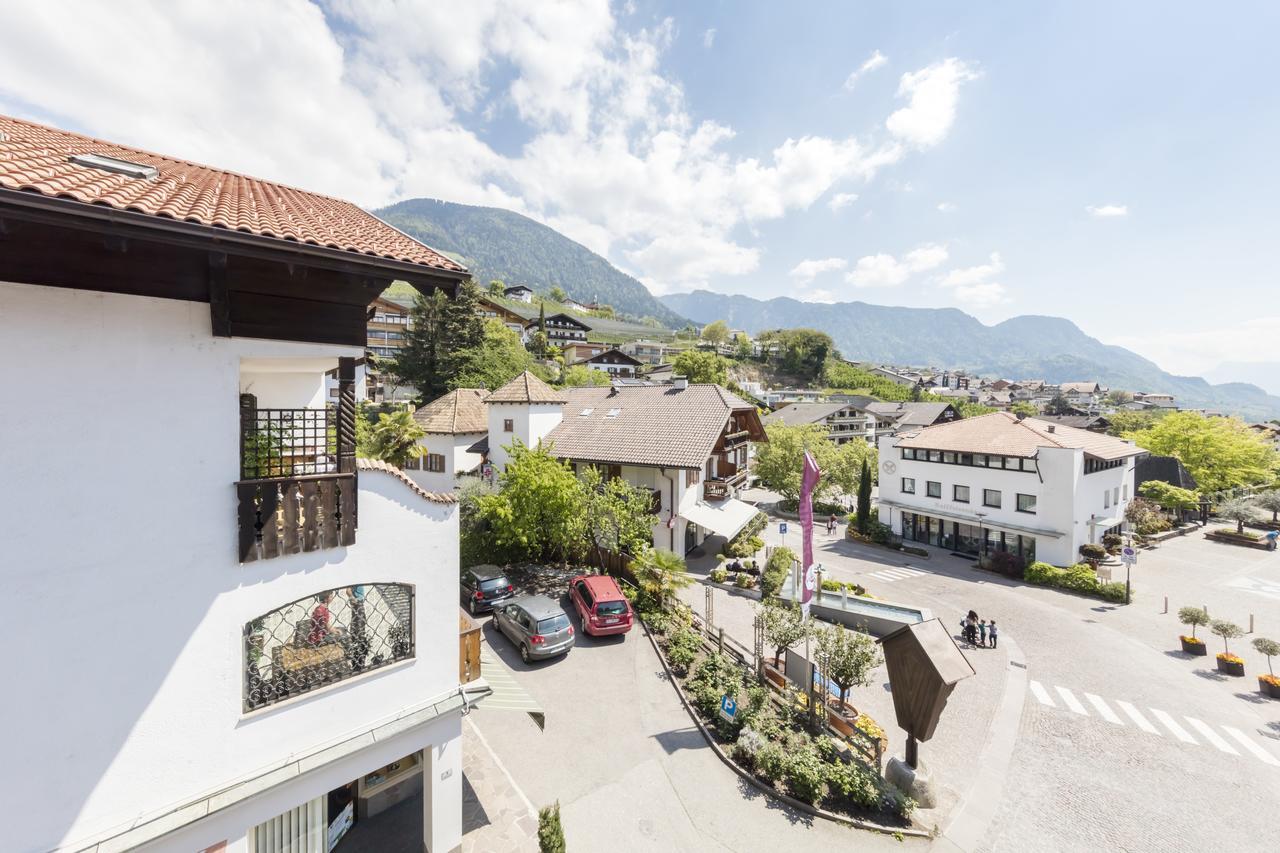 Hotel Schlosswirt Скена Экстерьер фото